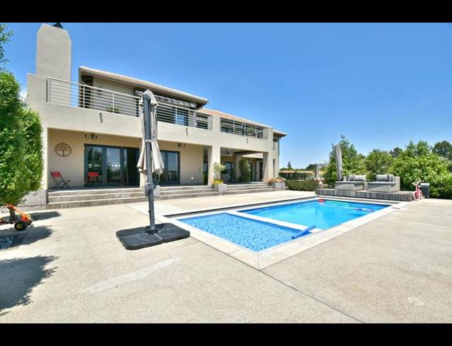 4 BEDROOM HOUSE FOR SALE IN BLUE SADDLE RANCHES